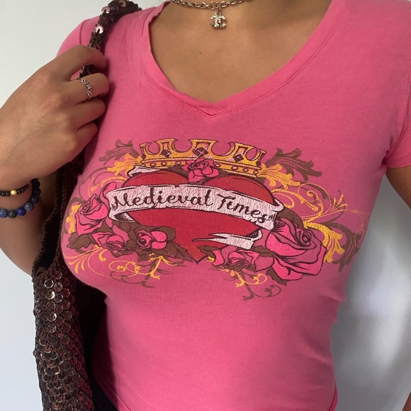 Pink Y2K Mideval Times Graphic Tee - Short Sleeve Top - Picture 2 of 3